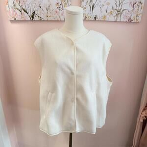 H&M Cream Sherpa Fleece Snap Front Vest XL Cozy Layering